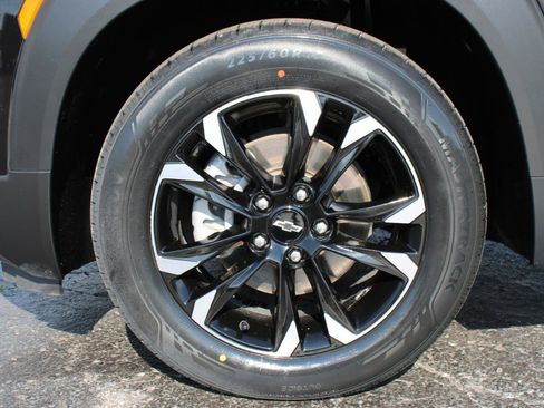 Used 2023 Chevrolet TrailBlazer LT FWD image 52