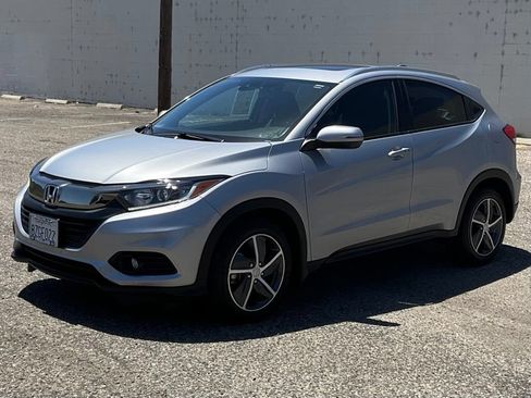 Used 2022 Honda HR-V EX image 2