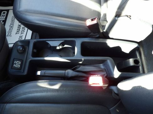 Used 2021 Ford Transit Connect XL image 25