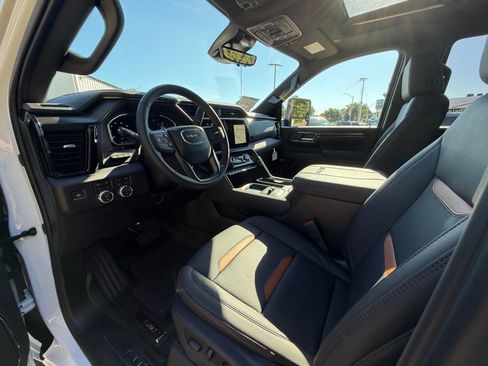 New 2026 GMC Sierra 2500 AT4 w/ AT4 Premium Plus Package AWD/4WD image 10