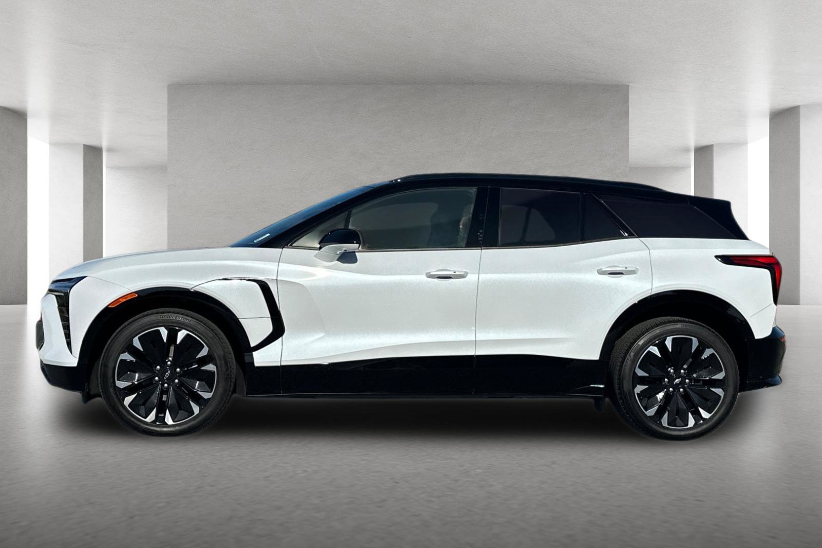 Used 2026 Chevrolet Blazer EV RS FWD image 7