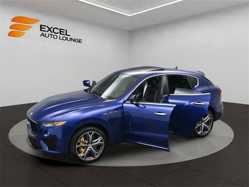 Used 2022 Maserati Levante Modena image 63