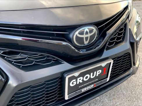 Used 2022 Toyota Camry SE image 28