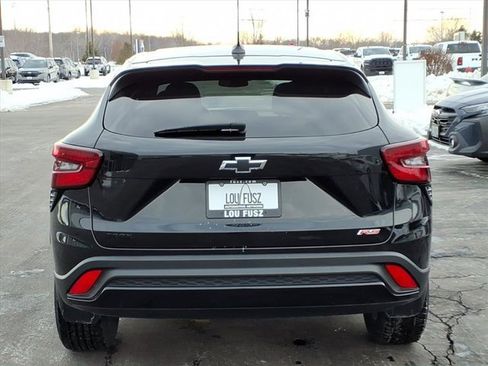 Used 2024 Chevrolet Trax RS w/ Sunroof Package image 30