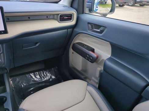 New 2025 Ford Maverick Lariat w/ 4K Tow Package image 17