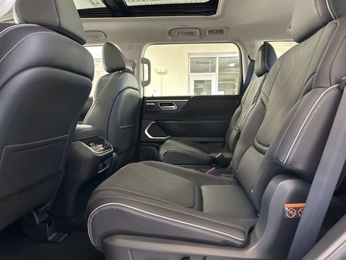 New 2026 INFINITI QX80 Luxe w/ Cargo Package AWD/4WD image 31