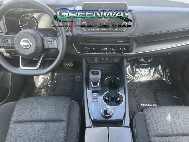 Used 2024 Nissan Rogue SV AWD/4WD image 12
