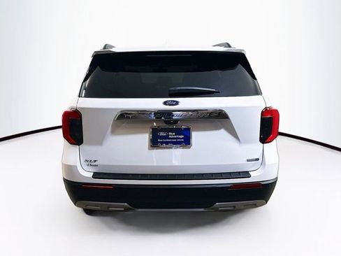 Certified 2020 Ford Explorer XLT w/ Equipment Group 202A image 8