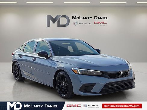 Used 2022 Honda Civic Sport image 1