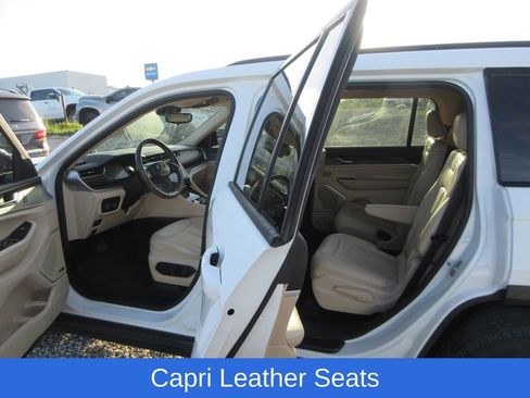 Used 2022 Jeep Grand Cherokee L Limited w/ Black Appearance Package image 5