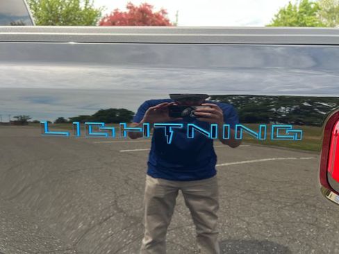 Used 2023 Ford F150 Lightning Platinum AWD/4WD image 47