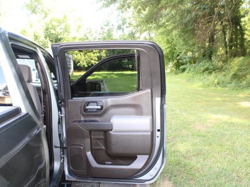 Used 2021 Chevrolet Silverado 1500 LT w/ Max Trailering Package image 19