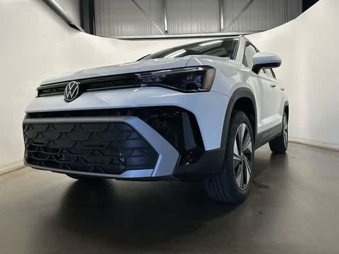 New 2026 Volkswagen Taos SE AWD/4WD image 26