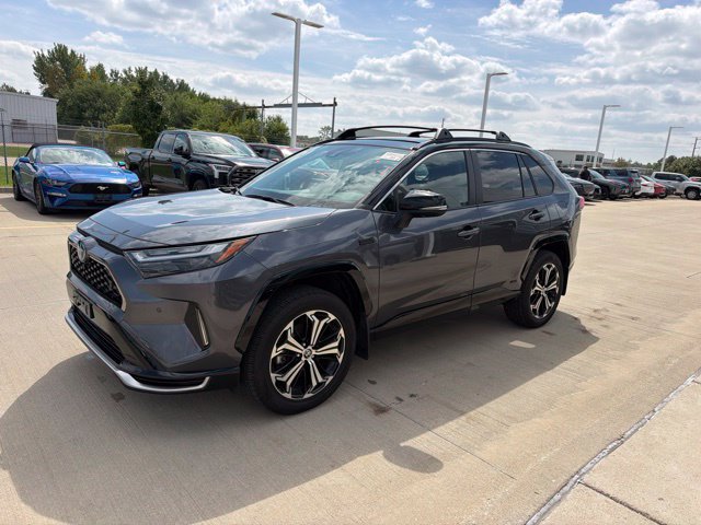 Used 2023 Toyota RAV4 XSE w/ Premium Package AWD/4WD image 3