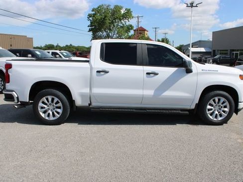 Used 2020 Chevrolet Silverado 1500 Custom w/ Trailering Package RWD image 4