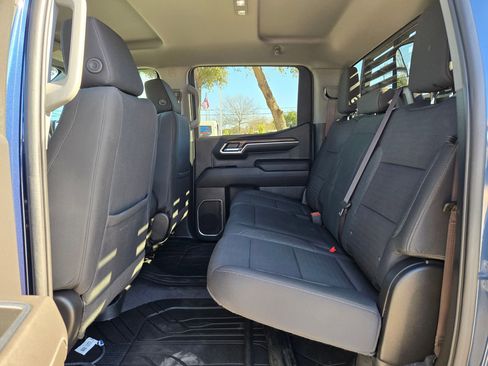 Used 2022 Chevrolet Silverado 1500 LT w/ Z71 Off-Road Package image 14