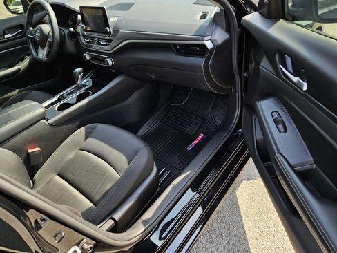 Certified 2024 Nissan Altima 2.5 SV image 8