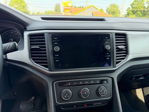 Used 2018 Volkswagen Atlas SE AWD/4WD image 15