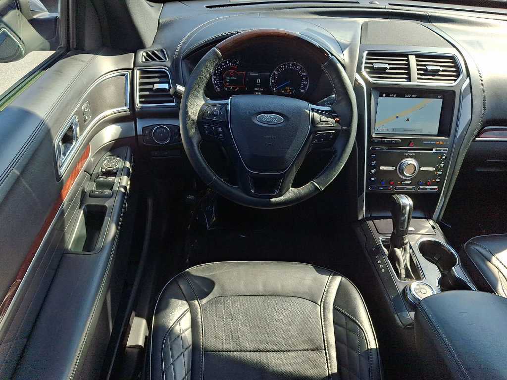 Certified 2018 Ford Explorer Platinum AWD/4WD image 11
