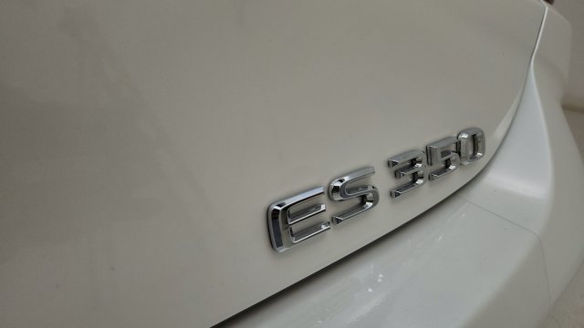 Used 2025 Lexus ES 350 w/ Premium Package FWD image 32