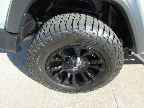 Used 2024 Jeep Wrangler Sport image 11