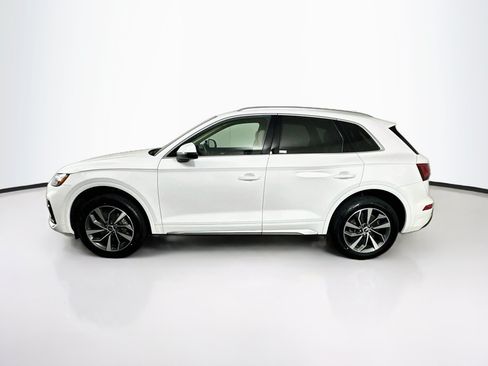 Used 2021 Audi Q5 2.0T Premium Plus w/ Premium Plus Package AWD/4WD image 4