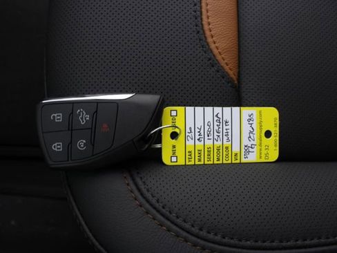 New 2026 GMC Sierra 1500 AT4 w/ AT4 Premium Package image 10