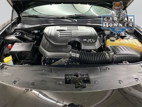 Used 2019 Dodge Charger SXT AWD/4WD image 13