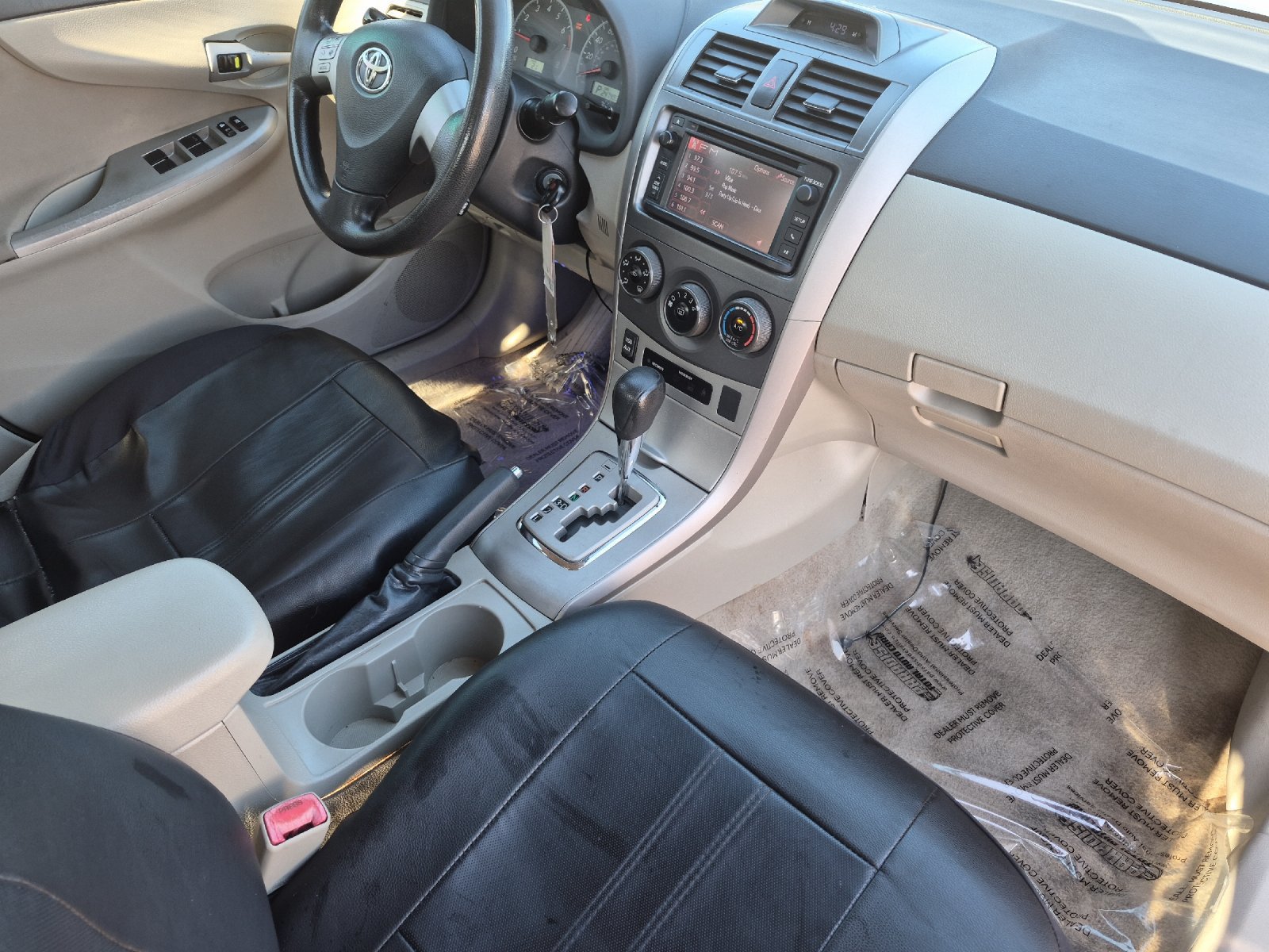 Used 2013 Toyota Corolla LE FWD image 14