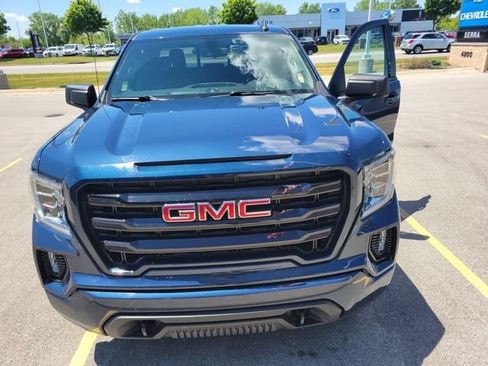 Used 2019 GMC Sierra 1500 Elevation w/ Elevation Value Package AWD/4WD image 2