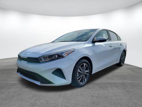 Used 2024 Kia Forte LXS w/ LXS Technology Package image 19