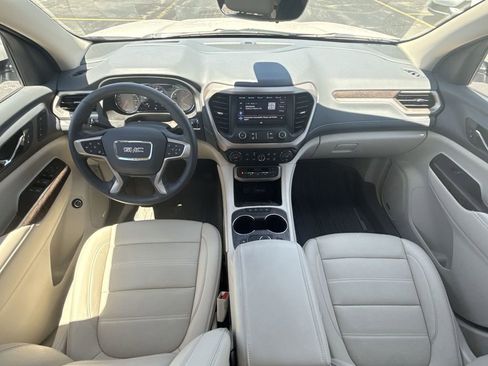 Used 2023 GMC Acadia Denali w/ Denali Ultimate Package AWD/4WD image 21