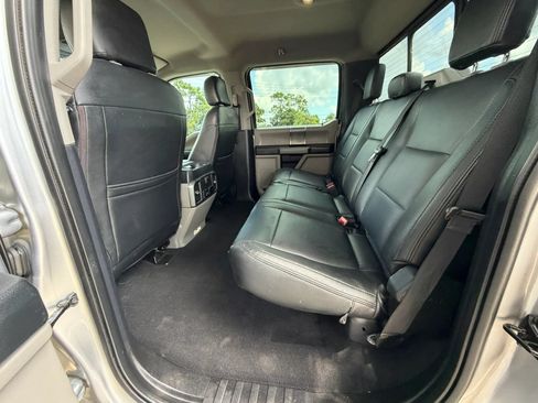Used 2020 Ford F250 XLT w/ XLT Premium Package AWD/4WD image 34