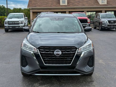 Used 2024 Nissan Kicks S FWD image 4