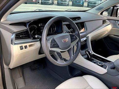 Used 2023 Cadillac XT5 Premium Luxury image 14