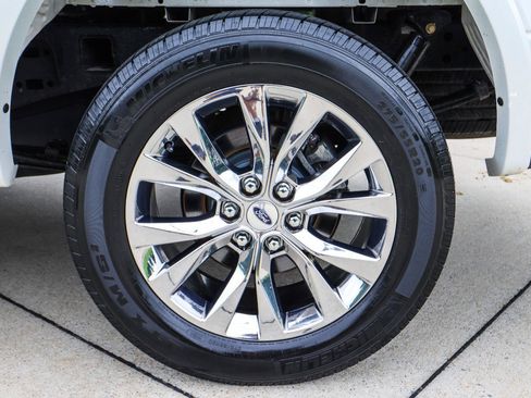 Used 2017 Ford F150 Lariat RWD image 24