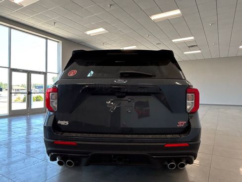 Used 2022 Ford Explorer ST image 19