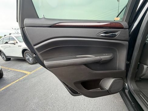 Used 2012 Cadillac SRX Luxury FWD image 13