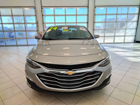 Used 2024 Chevrolet Malibu LT FWD image 9