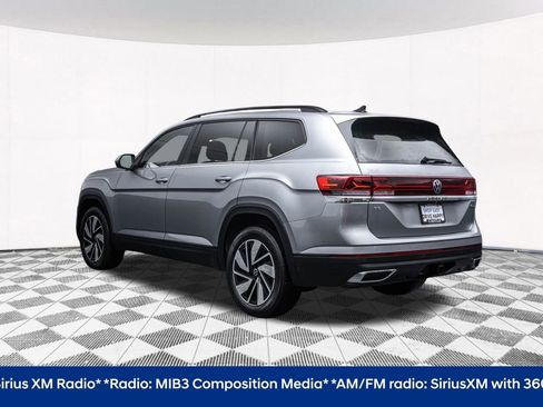 Used 2024 Volkswagen Atlas SE image 9