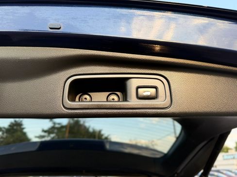 Used 2017 Honda Pilot Elite image 26