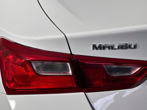 Used 2024 Chevrolet Malibu LT FWD image 22