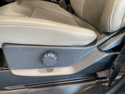 Certified 2022 Ford F350 XL w/ Power Equipment Group image 16