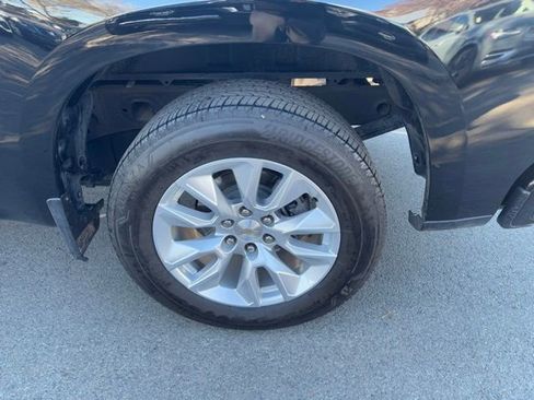 Used 2024 Chevrolet Silverado 1500 Custom image 35