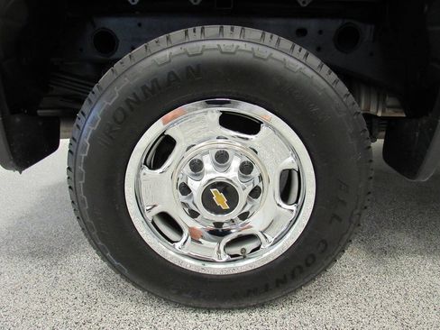 Used 2020 Chevrolet Silverado 2500 W/T w/ WT Safety Package AWD/4WD image 14
