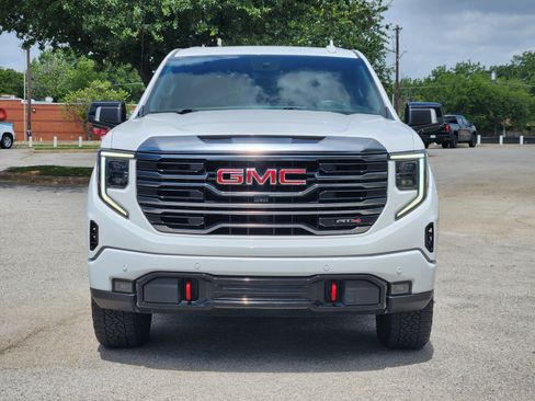 Used 2022 GMC Sierra 1500 AT4 w/ AT4 Premium Package AWD/4WD image 32