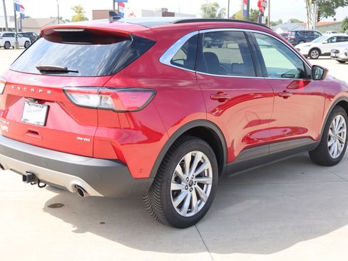 Used 2022 Ford Escape Titanium w/ Titanium Elite Package image 6