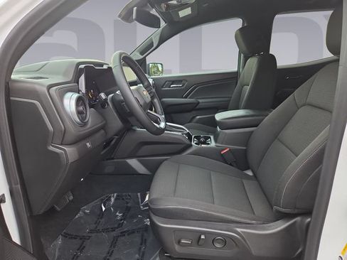 Certified 2025 Chevrolet Colorado LT RWD image 10