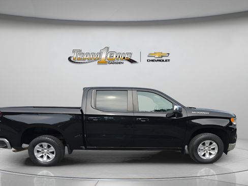 Used 2023 Chevrolet Silverado 1500 LT RWD image 9