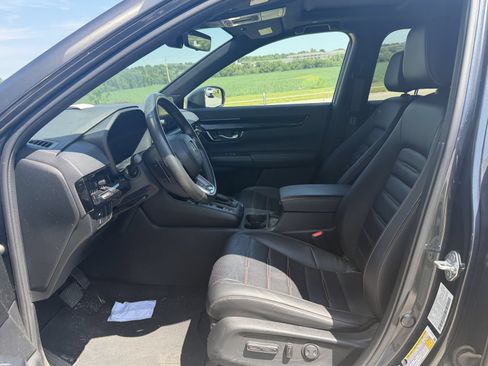 Used 2023 Honda CR-V Sport Touring image 3
